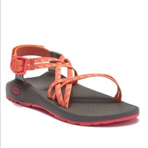 NEW Chaco ZX1 Classic Sandal Dart Peach 8